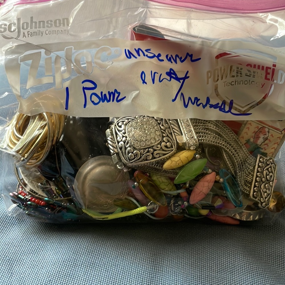 1 pound unsearched/untested jewelry